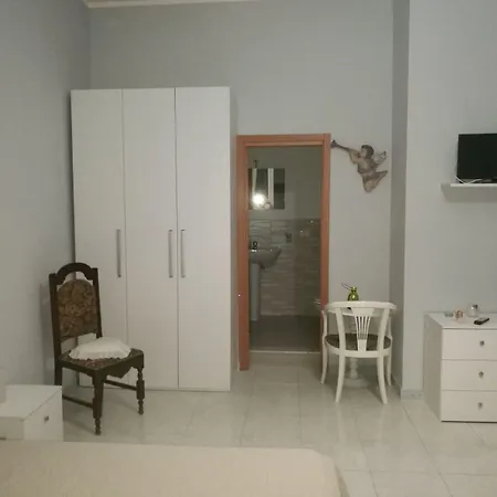 Stazione Di Affitti *